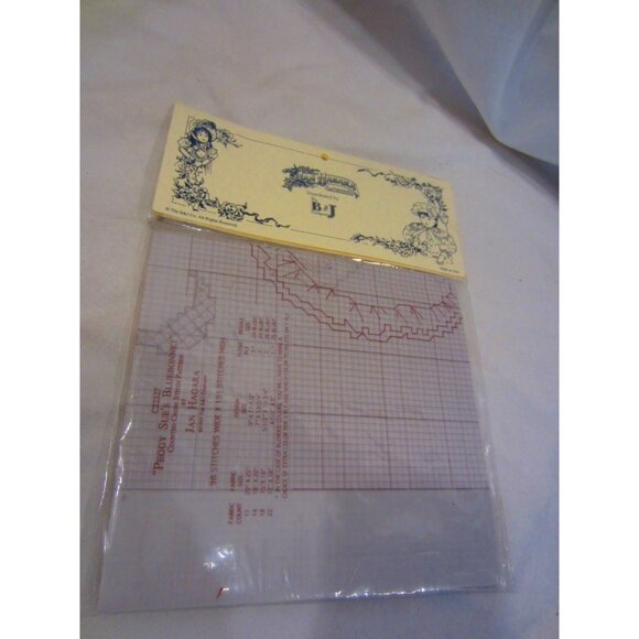 JAN HAGARA Counted cross stitch Peggy Sue Bonnet kit C22327 - Picture 2 of 4